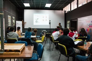 Estudiantes aprendieron sobre mineralogía y cristalografía