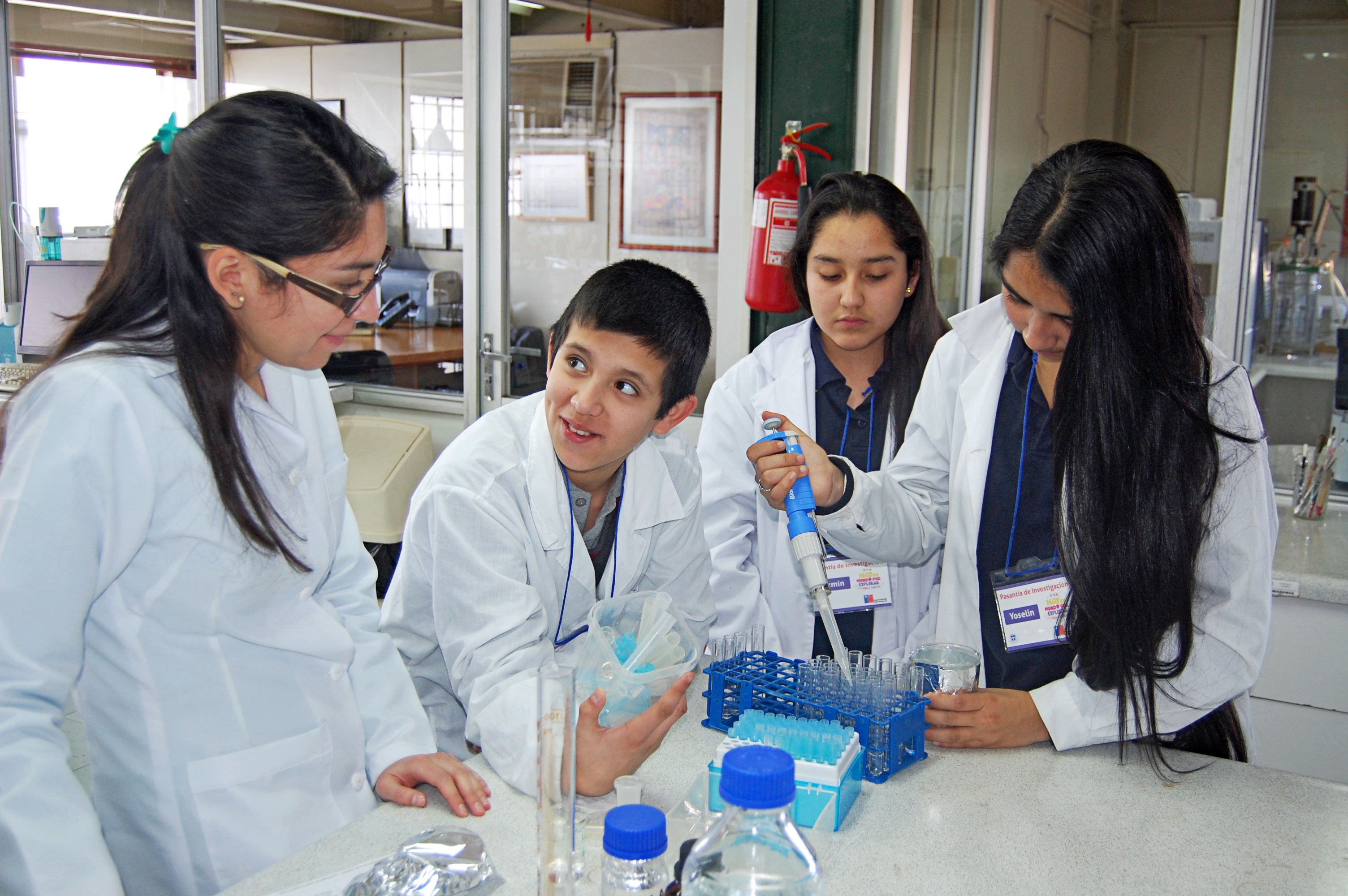 Estudiantes de educación básica dan comienzo a las Pasantías de Investigación del segundo semestre