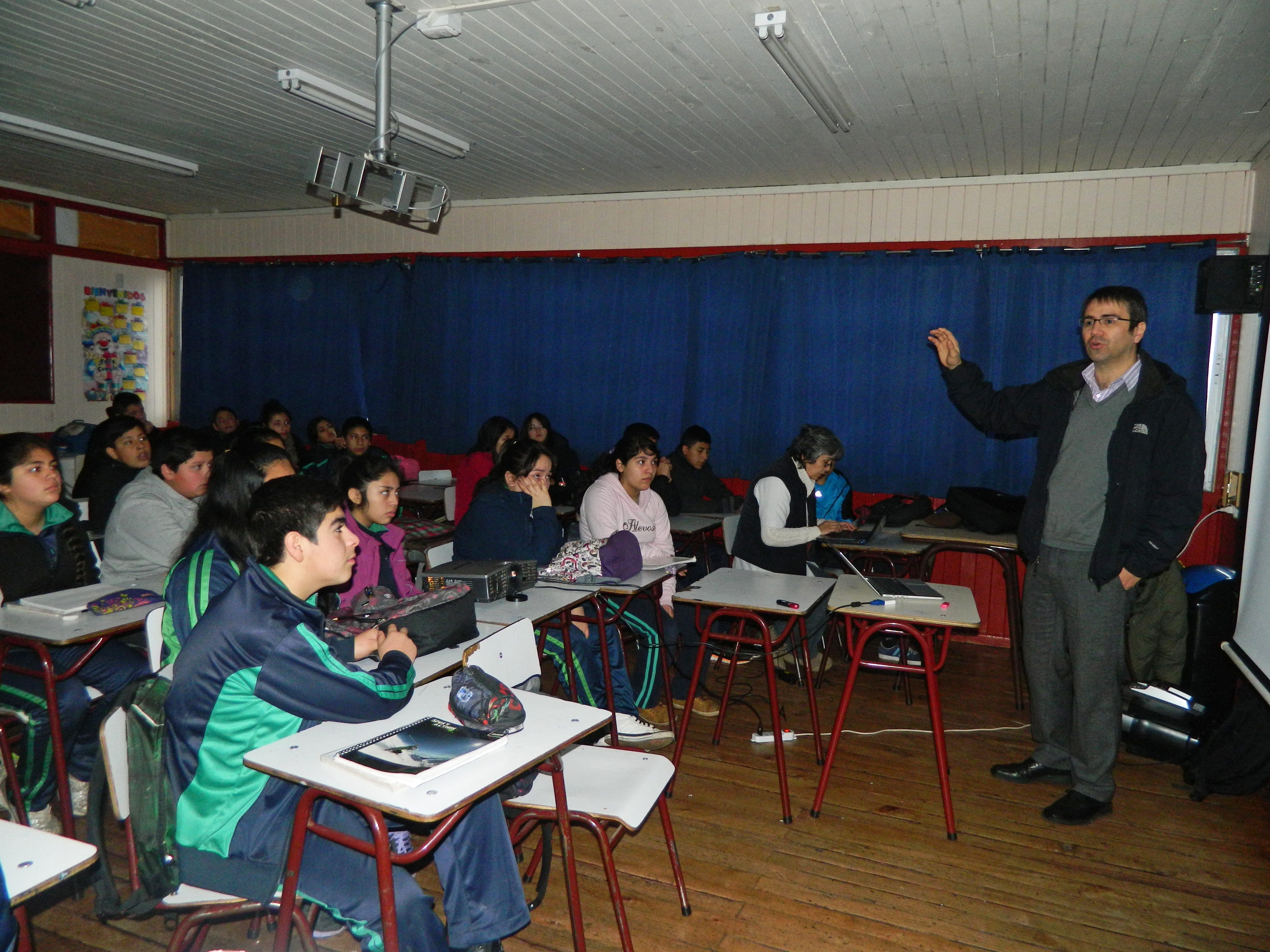 Jóvenes del Colegio Manuel Montt conocen cómo funciona la búsqueda de información en internet