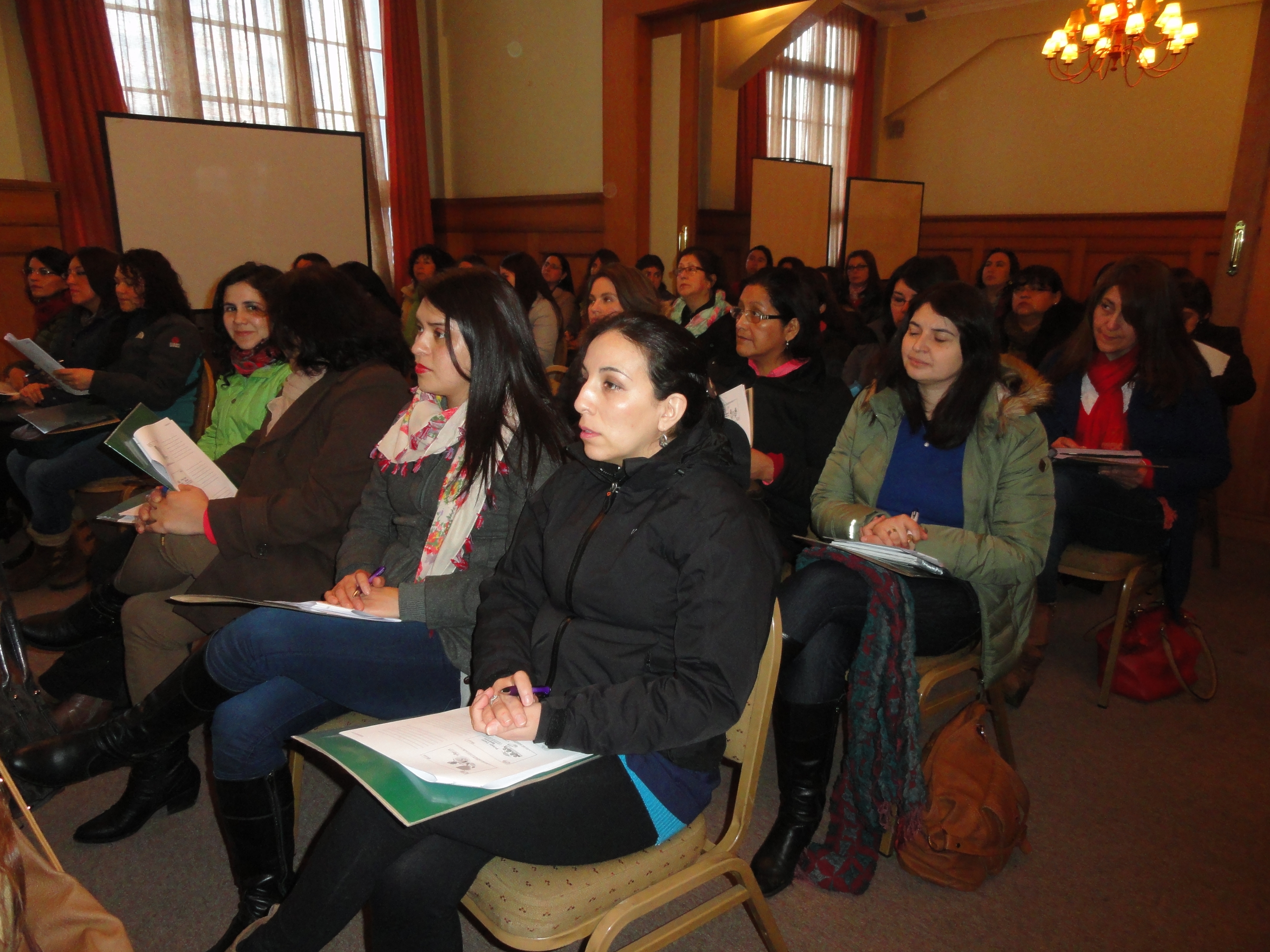 PAR EXPLORA Araucanía participa en Taller de Alfabetización Científica de Fundación Integra