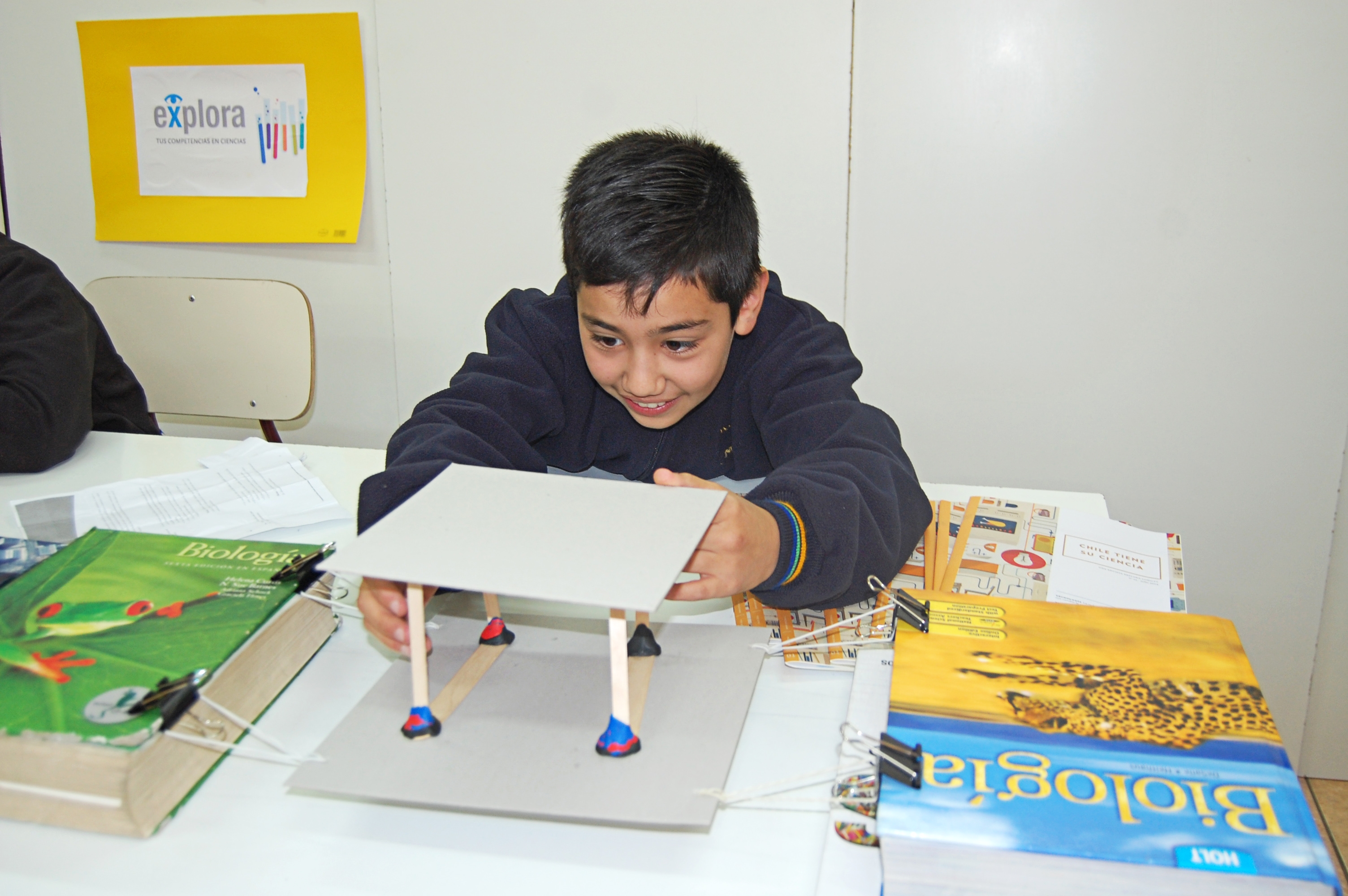 PAR EXPLORA Araucanía lanza iniciativa TCC con feria científica en Colegio Emprender