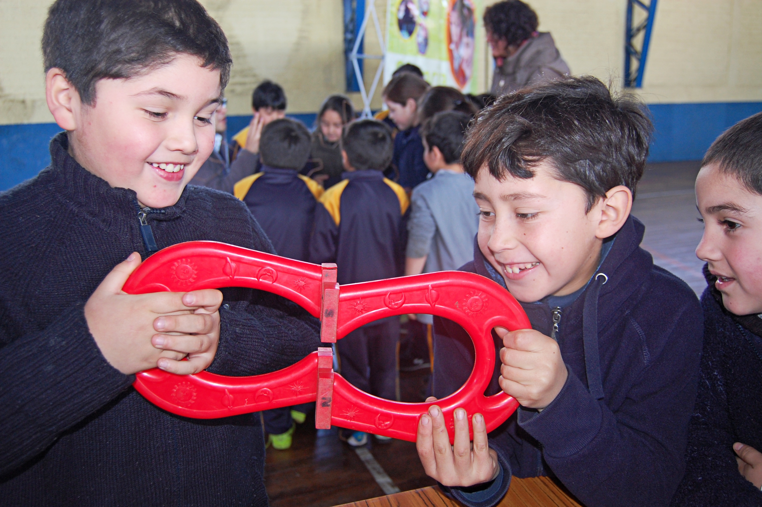 La Ciencia Itinerante sorprendió a más de 200 estudiantes de la comuna de Renaico