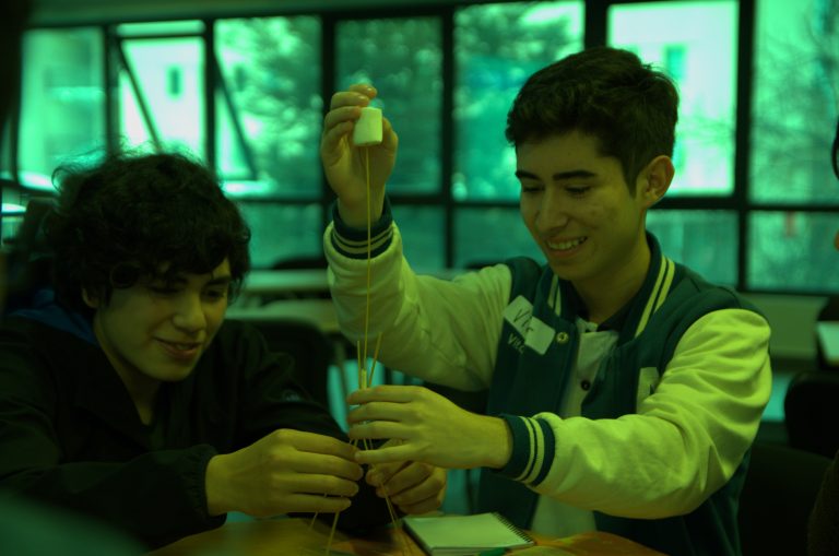 19 academias científicas de Explora La Araucanía inician sus actividades con asesoría de expertos de universidades de la región