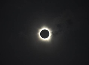 Un eclipse, una "Súper Luna" y el equinoccio se esperan para este fin de semana