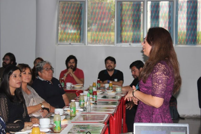 Proyecto Explora de la UTA entrega reconocimientos a profesores de la red