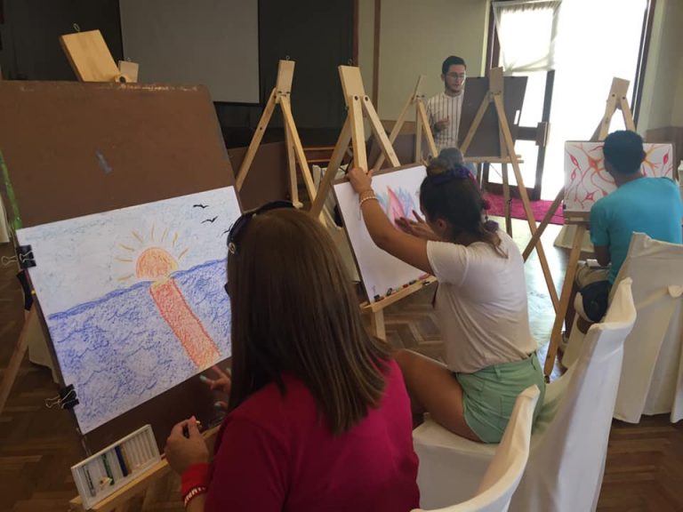 Teatro y artes plásticas con enfoque inclusivo fascinaron a participantes de Explora VA!