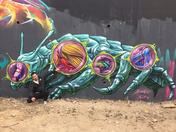 El doctor en Biología que ama pintar graffittis científicos