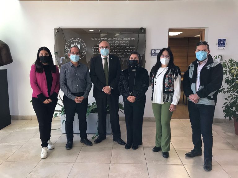 Equipos del Programa Explora de Arica a Atacama se reúnen en Antofagasta en encuentro macrozonal