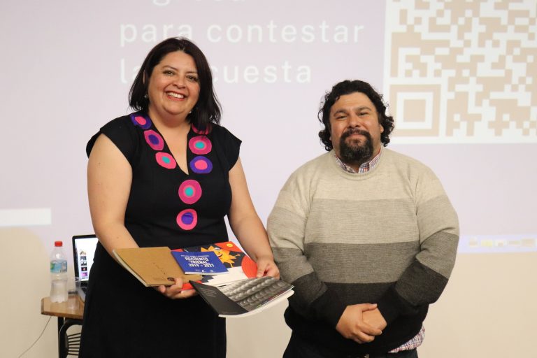 La única geóloga chilena especialista en meteoritos visitó Arica