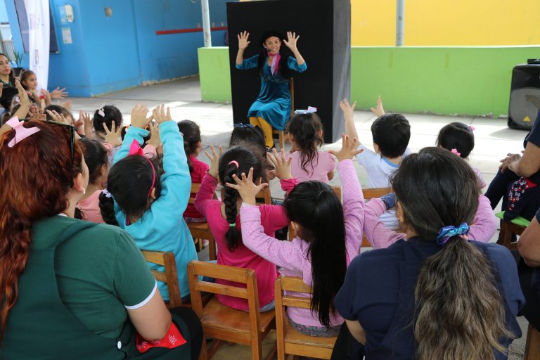 “Volando en el tiempo” el cuento-calendario que explica a la niñez fenómenos climáticos y meteorológicos