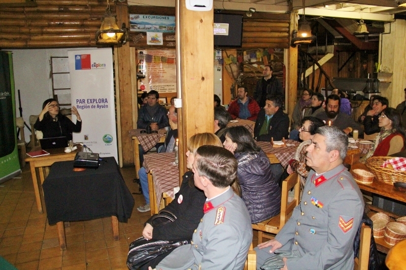 Tercer Café con Ciencia detalló experiencia sobre práctica patrimonial y museología