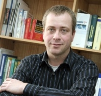 Mateada Científica con adultos mayores para el Día Internacional de la Astronomía