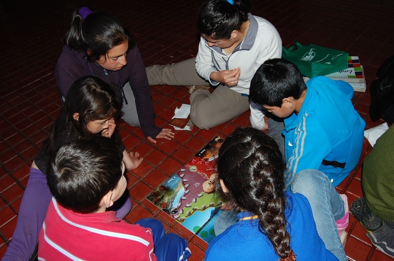 Continúan talleres del proyecto para valorar biodiversidad en escuelas rurales cercanas a Coyhaique.