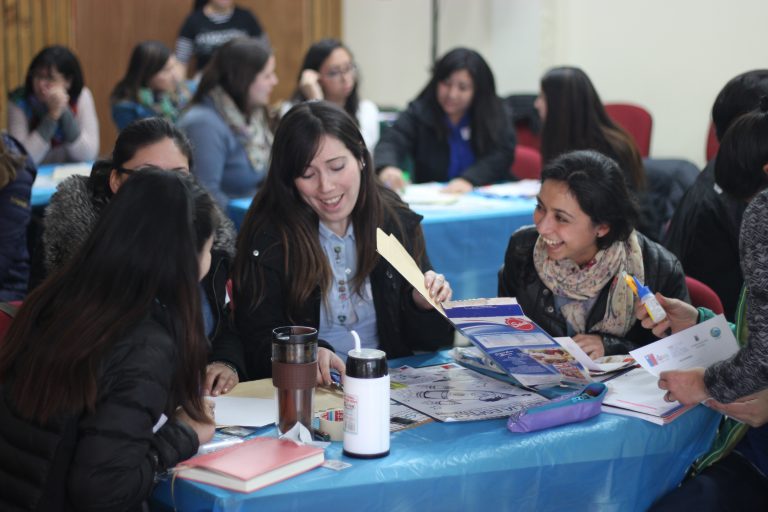 Docentes y educadoras de Aysén participaron en talleres de Ciencia Especial
