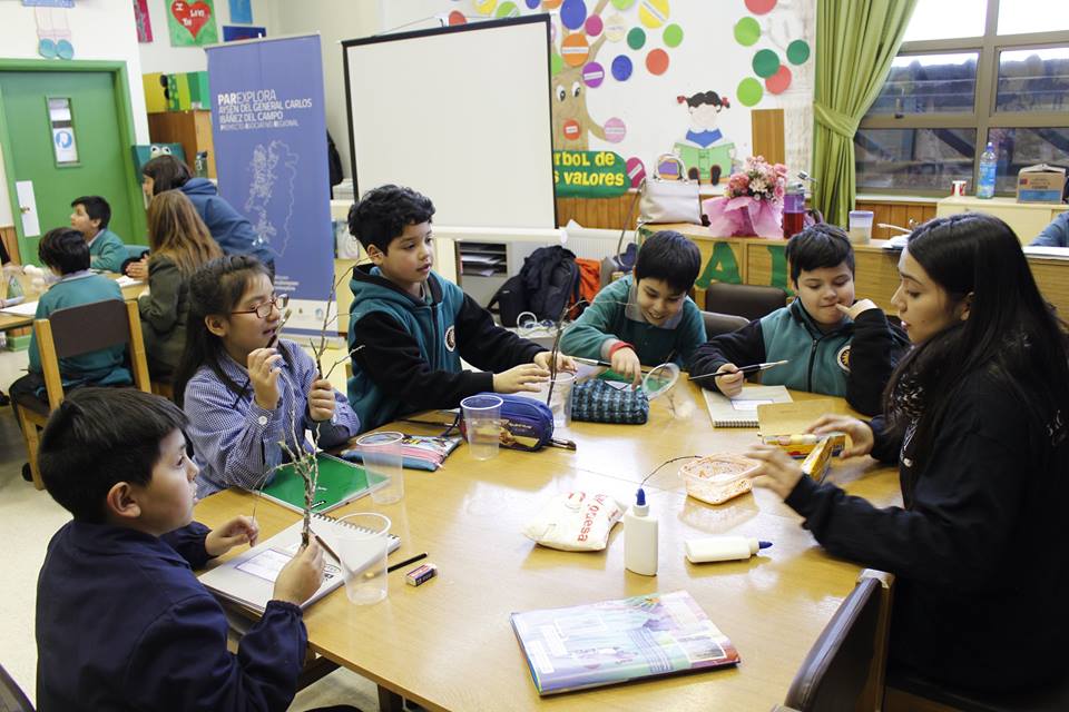 Presentan álbum coleccionable sobre el océano de Chile dirigido a estudiantes de enseñanza básica