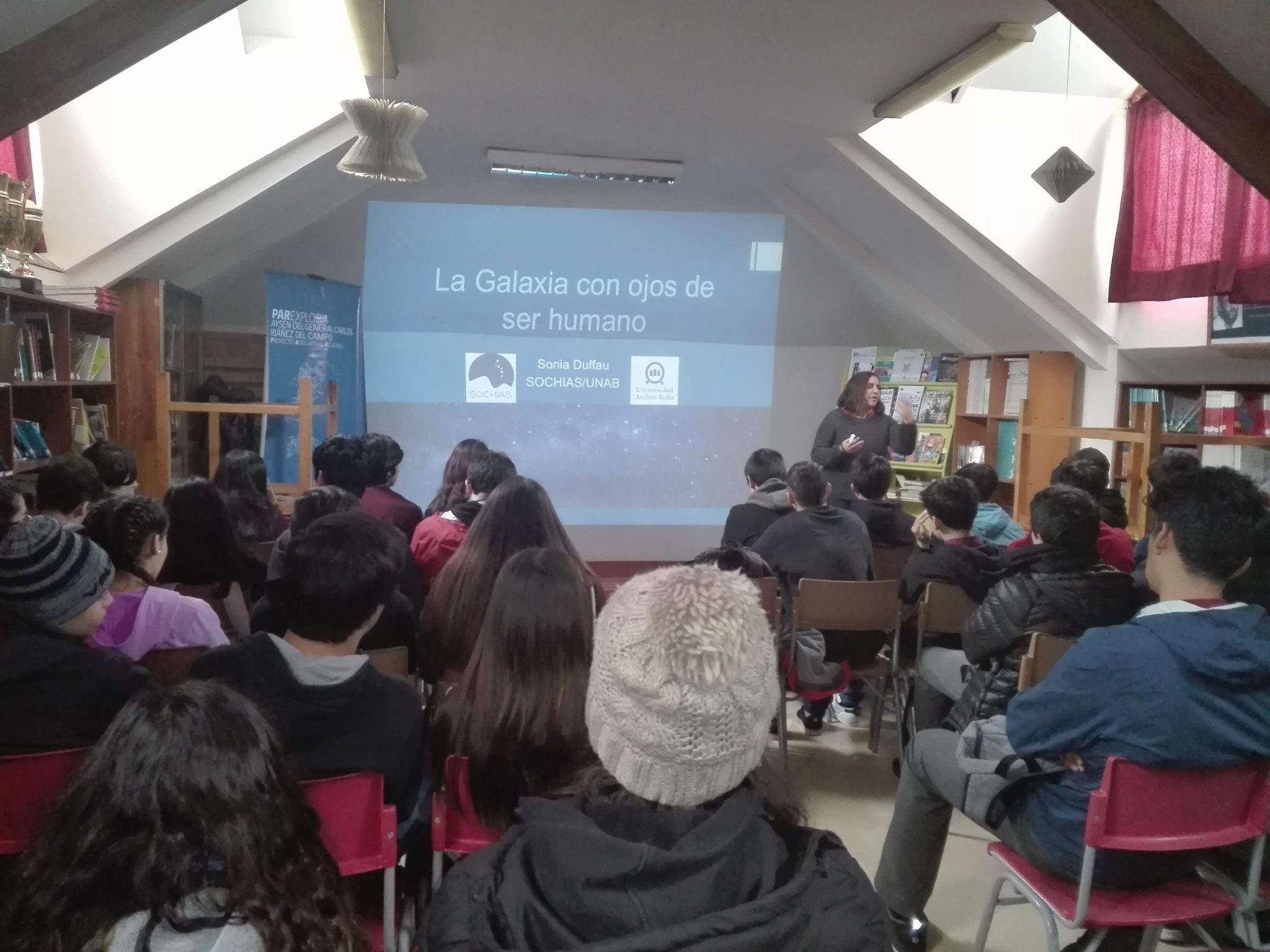 Astrónoma visitó establecimientos de Aysén por celebración del Día de la Astronomía