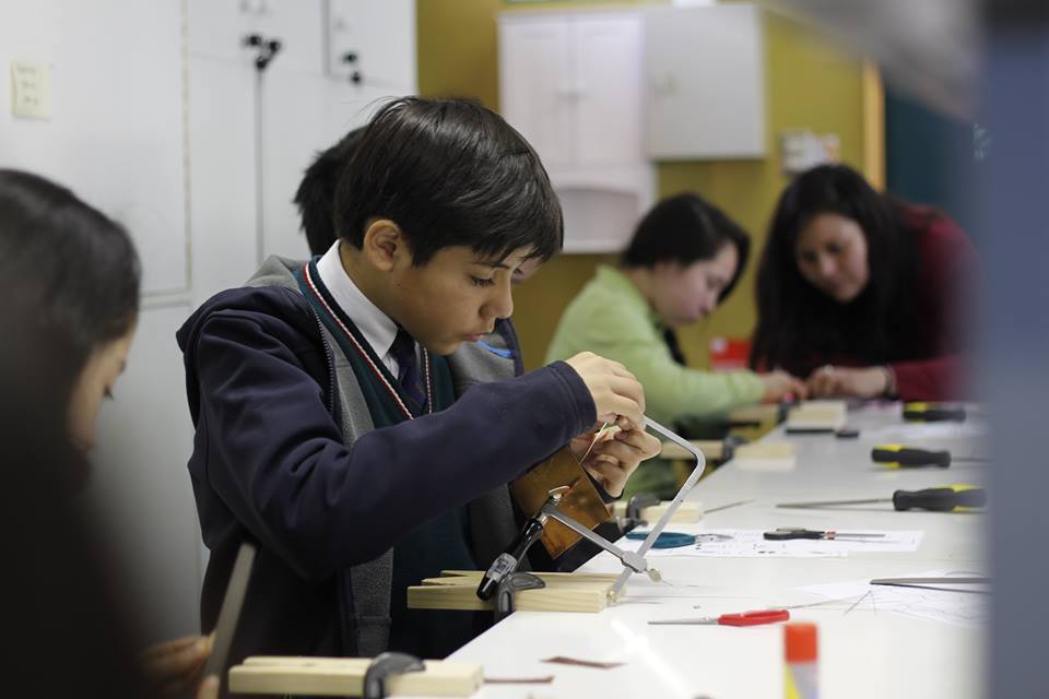 Escolares abordaron biodiversidad marina en talleres de ciencia y artesanía