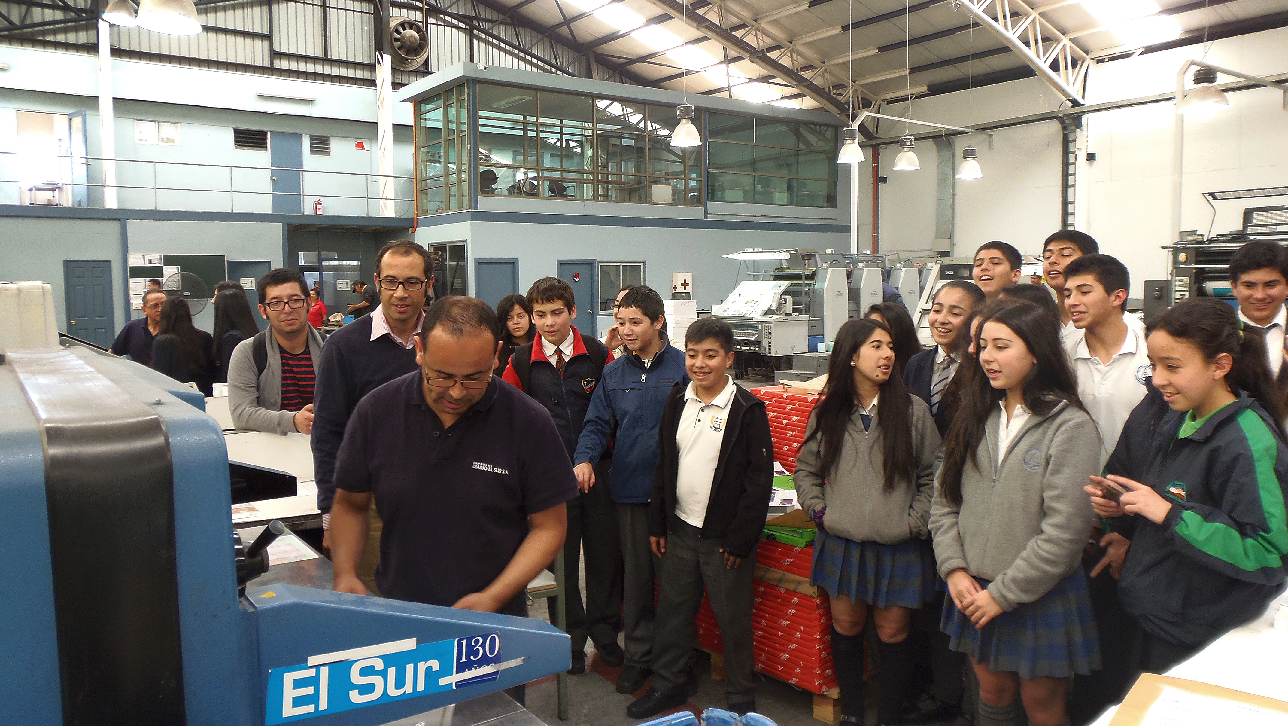 Con visita a imprenta del Diario El Sur cerraron actividades los Periodistas Científicos Escolares