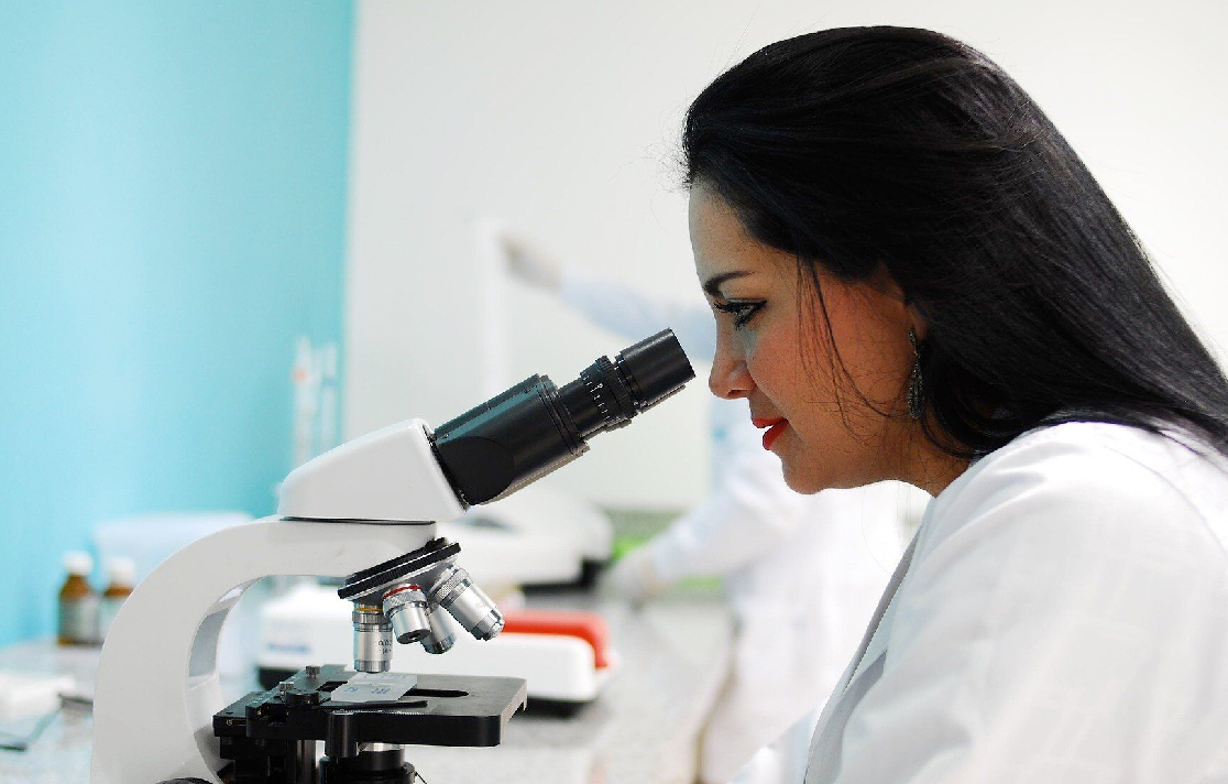 Mujeres en la investigación científica: Las ciencias son exactas, pero también desiguales