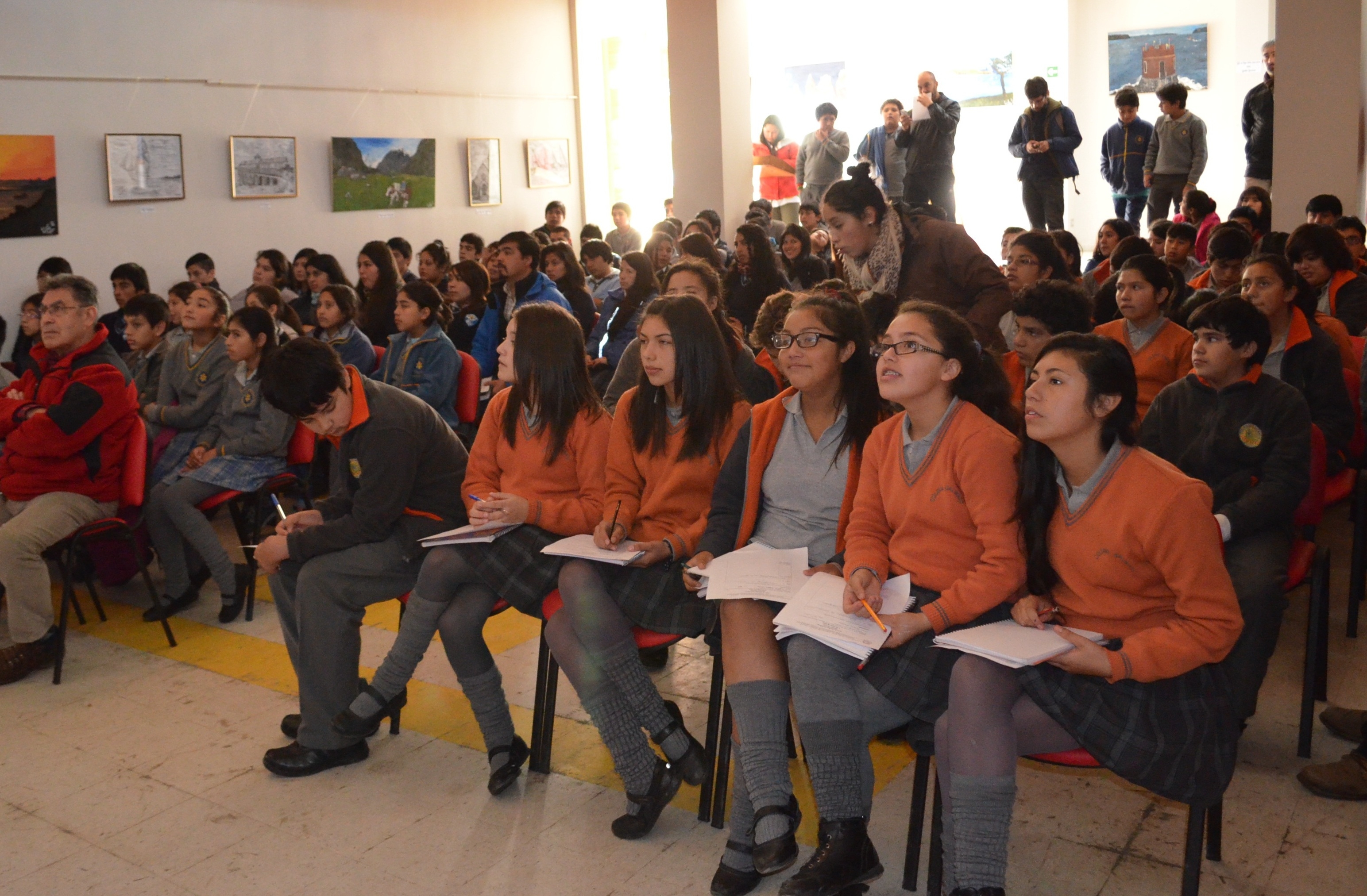 Escolares de Calbuco conocieron patrimonio natural y cultural de “Isla Lagartija”