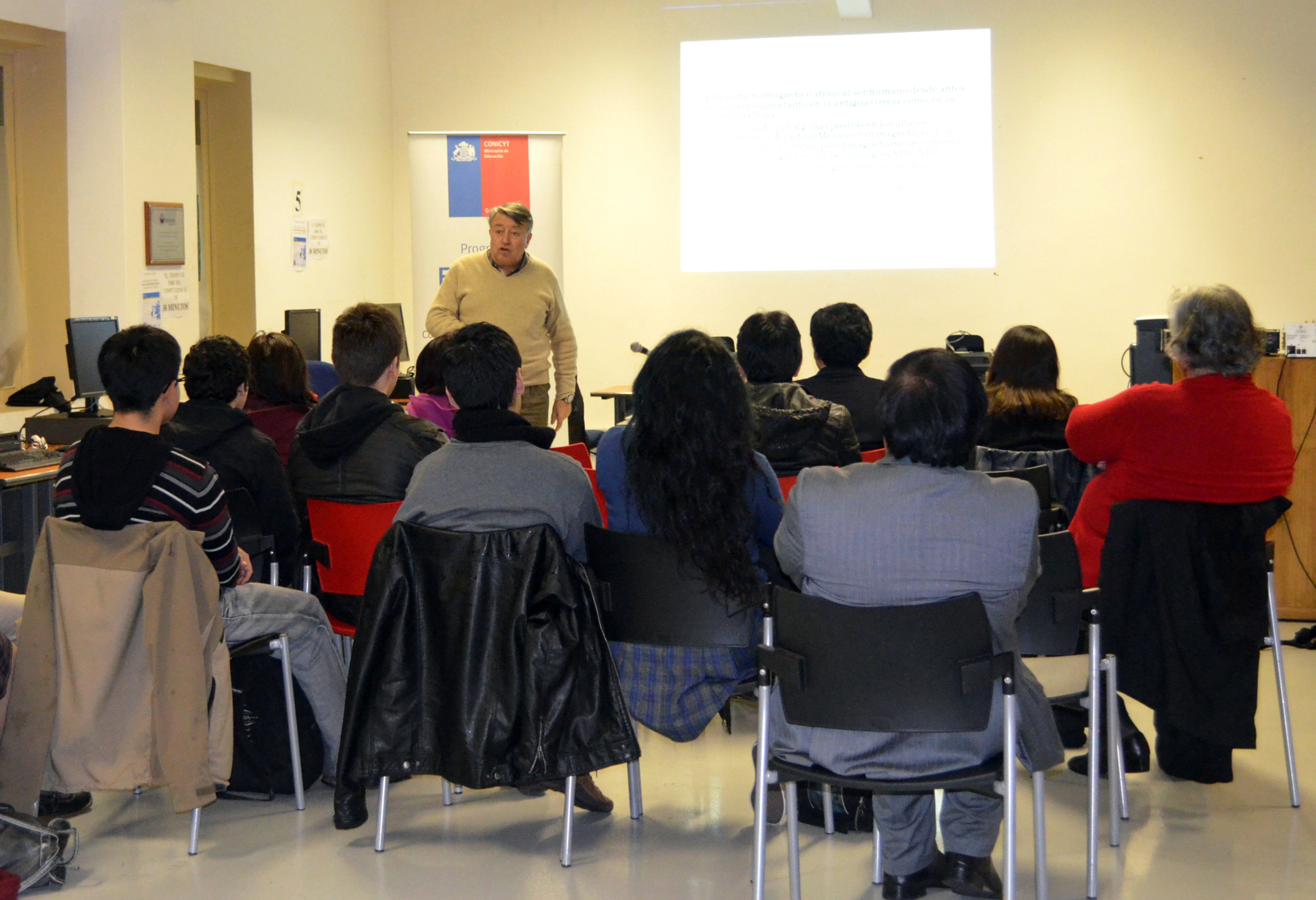 Se inicia ciclo de charlas Bibliociencia en Puerto Montt