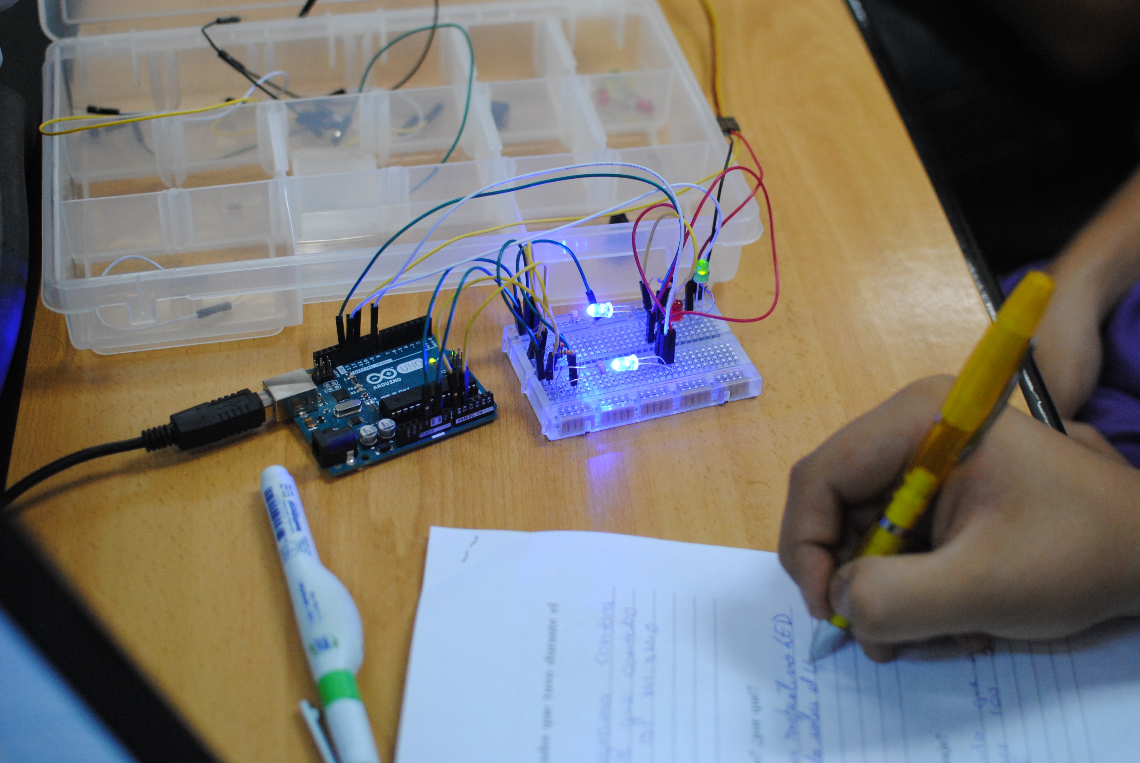 Inscríbete en el Taller de Programación y Arduinos de la EdV UChile y PAR Explora Magallanes