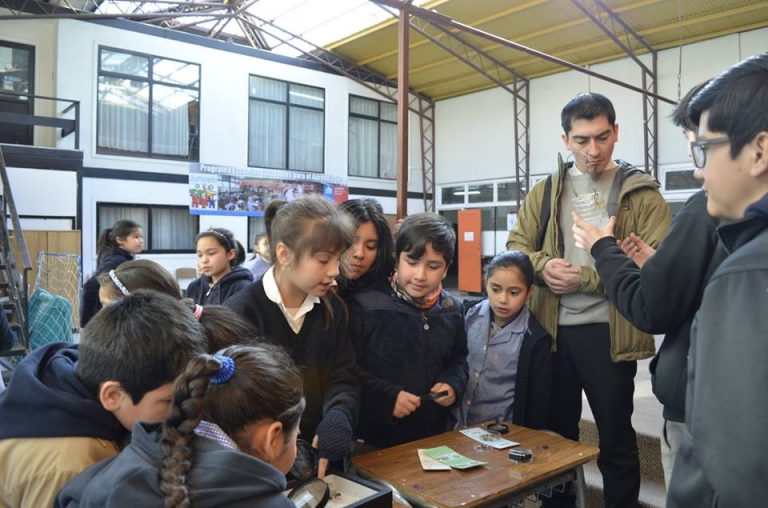 Niños y jóvenes de Puerto Williams celebraron la Fiesta de la Ciencia