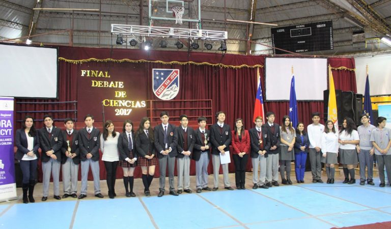 Bancadas investigadora y debatiente del Liceo San José representarán a Magallanes en Final Interregional de Debate Científico