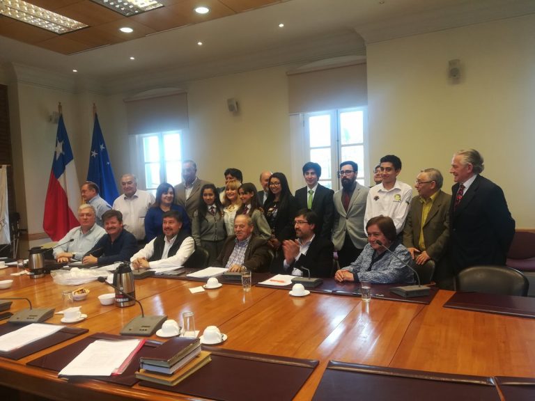 Consejo Regional brinda reconocimiento a ganadores del Congreso Regional Escolar de la Ciencia y la Tecnología