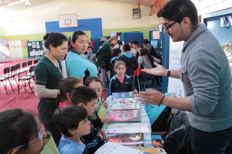 PAR Explora Magallanes participó en Feria de Ciencia y Tecnología de la Escuela República Argentina
