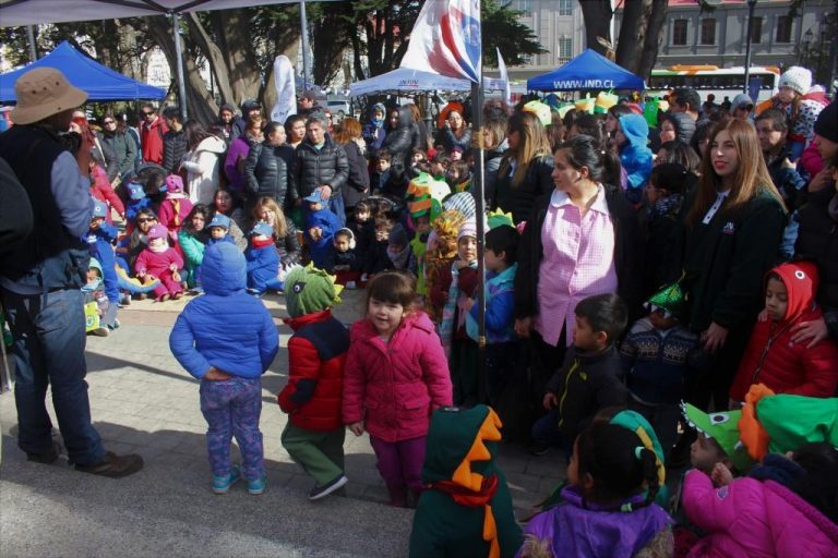 Exitosa celebración en torno a la Ciencia reunió a familias, colegios y jardines infantiles