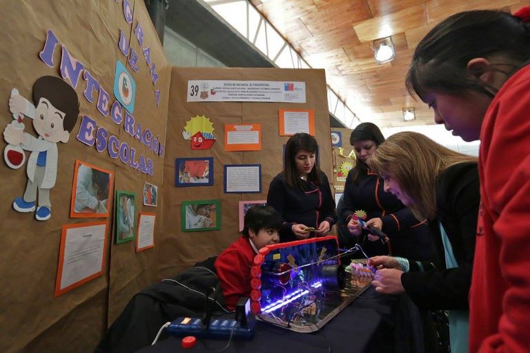 La ciencia se toma Porvenir: Durante cinco días habrá exposiciones itinerantes, charlas, talleres y la tradicional Feria Científica Escolar de la comuna