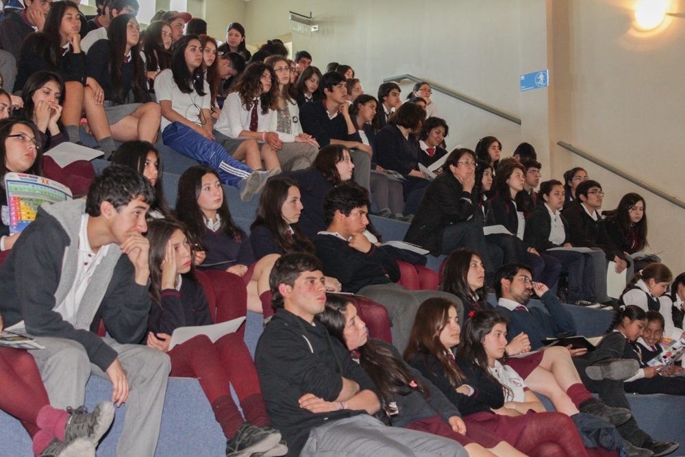 Estudiantes de Colchagua celebran Día de la Antártica Chilena