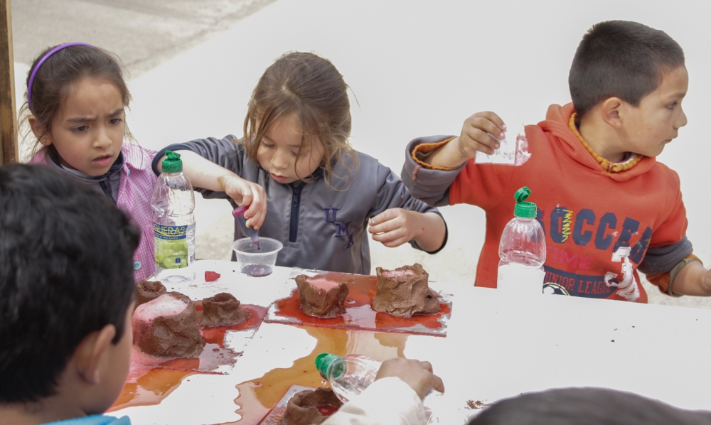 Desarrollan Feria Escolar de Ciencias en Paredones