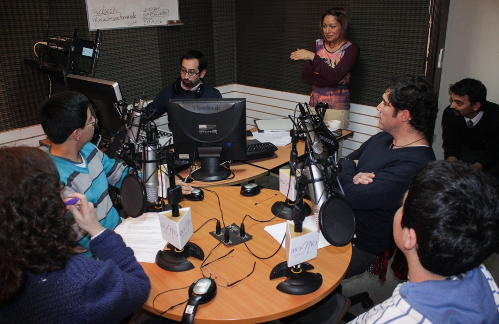 ¡Escucha nuestro programa radial!
