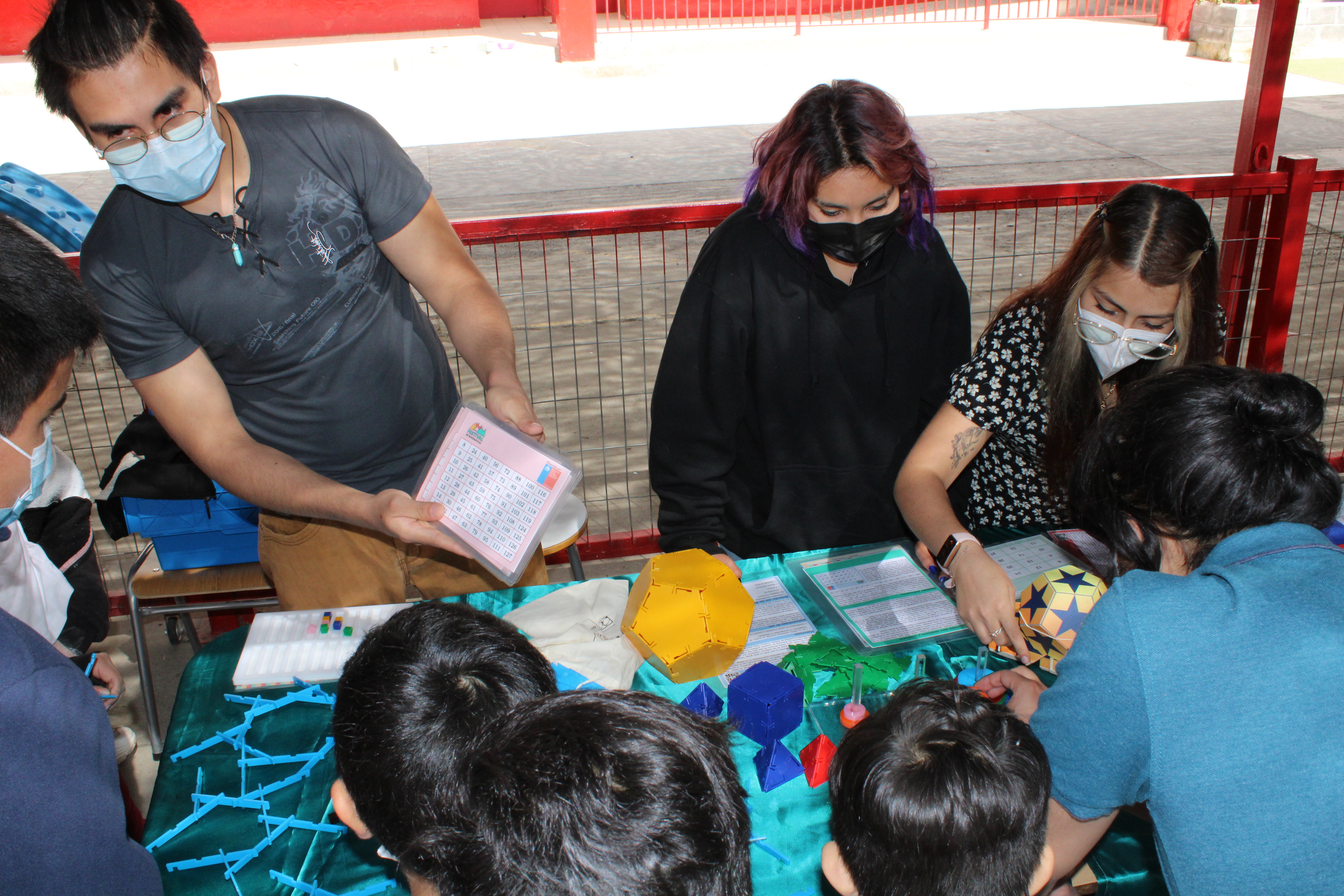 PAR Explora participó en ferias científicas de colegios granerinos