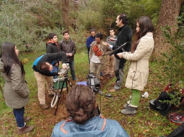 EXPLORA registra trabajo de estudiantes  en el Arboretum de la UACh