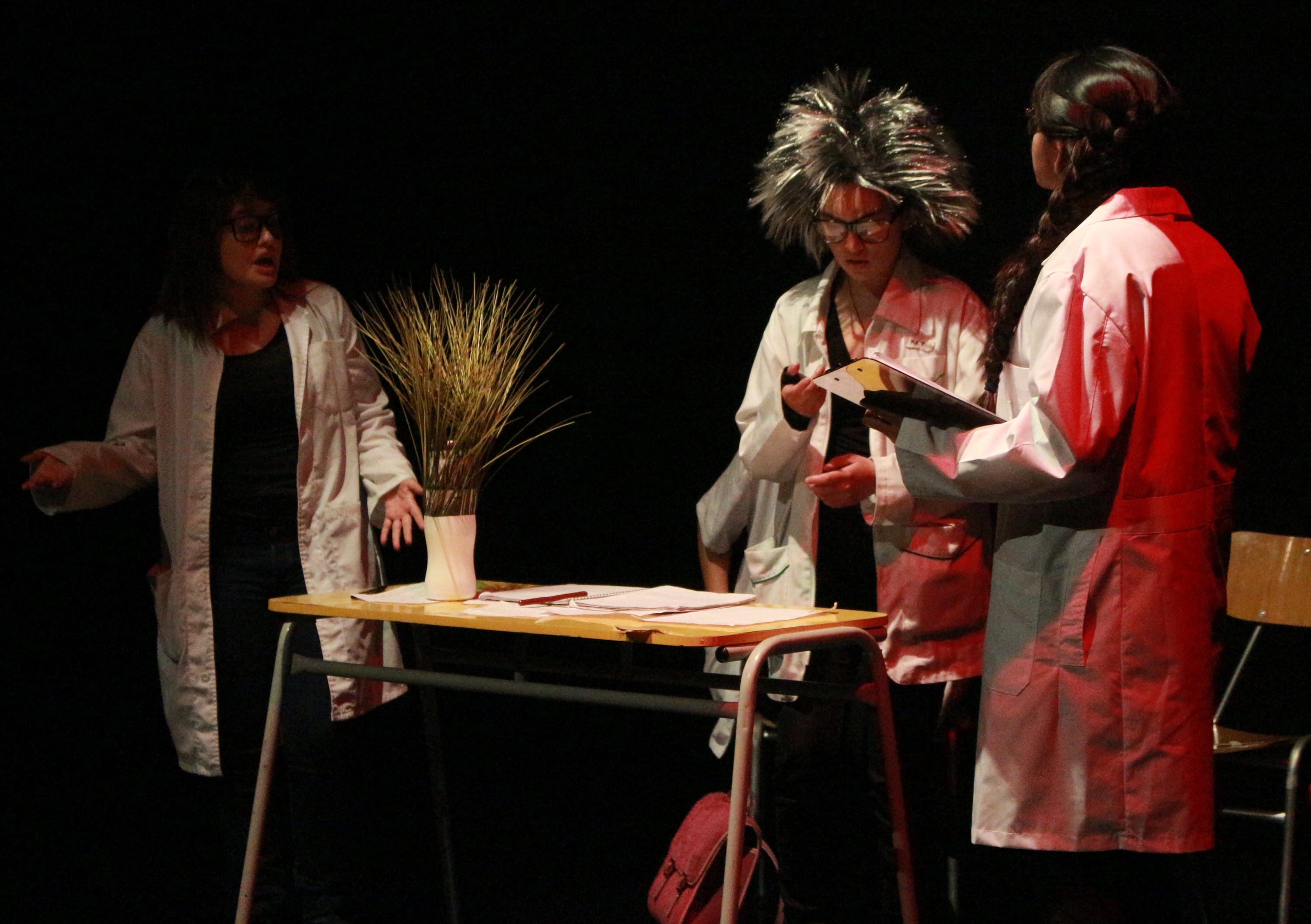 FETyC acercó a los estudiantes a la ciencia a través del teatro