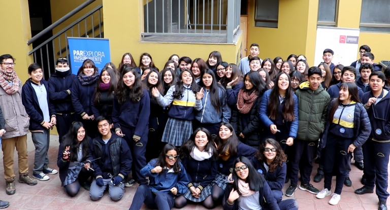 En Colegio de Macul inicia “1000 Científicos 1000 Aulas”