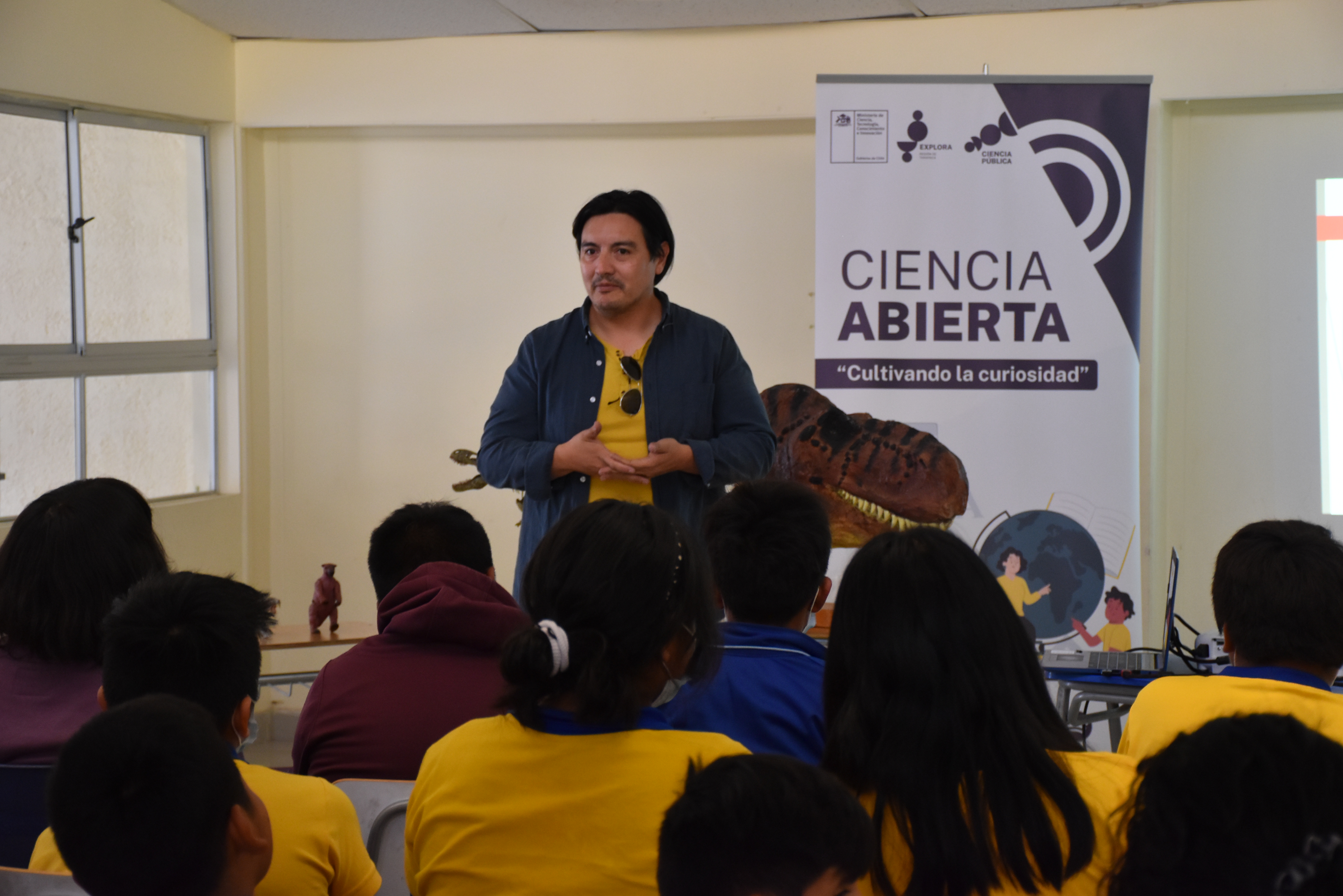 ESTUDIANTES DE LA TIRANA CONOCIERON SOBRE MEGAFAUNA QUE HABITÓ EN LA PAMPA DEL TAMARUGAL